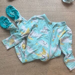 Posh peanut/Fisher Price sleeper